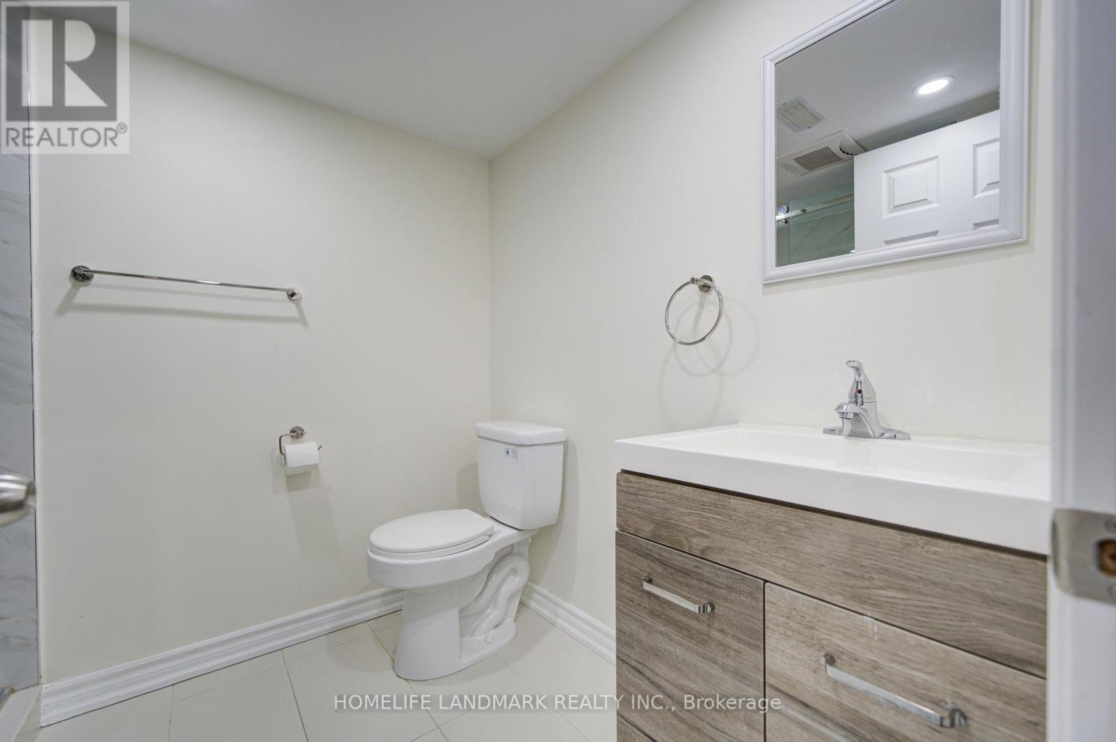 77 Mccague Avenue, Richmond Hill, ON - Indoor Photo Showing Bathroom