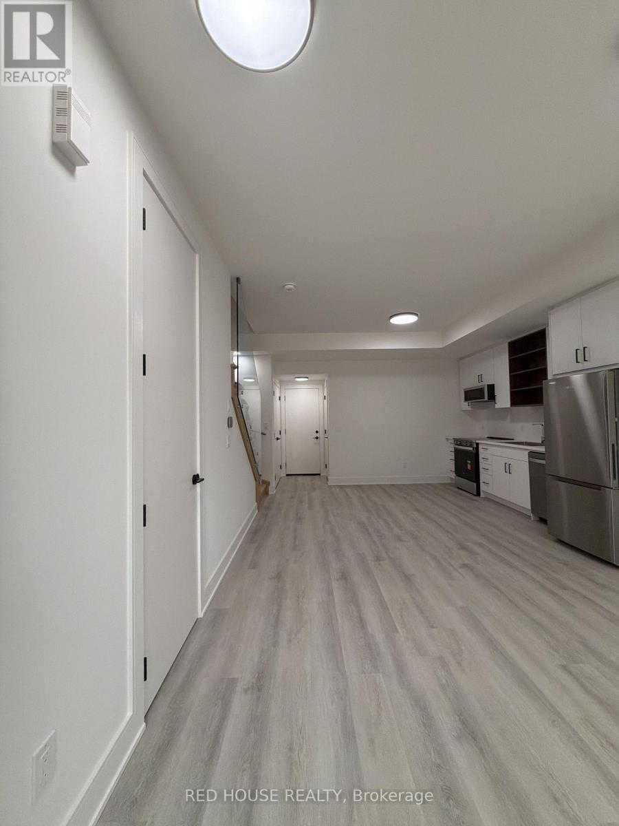 155 Everett Common, St. Catharines, ON - Indoor