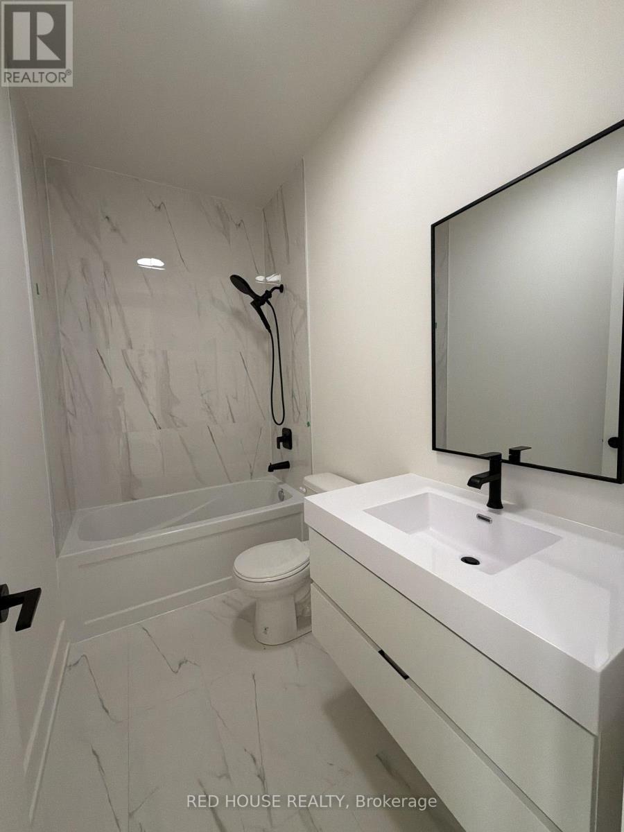 155 Everett Common, St. Catharines, ON - Indoor Photo Showing Bathroom