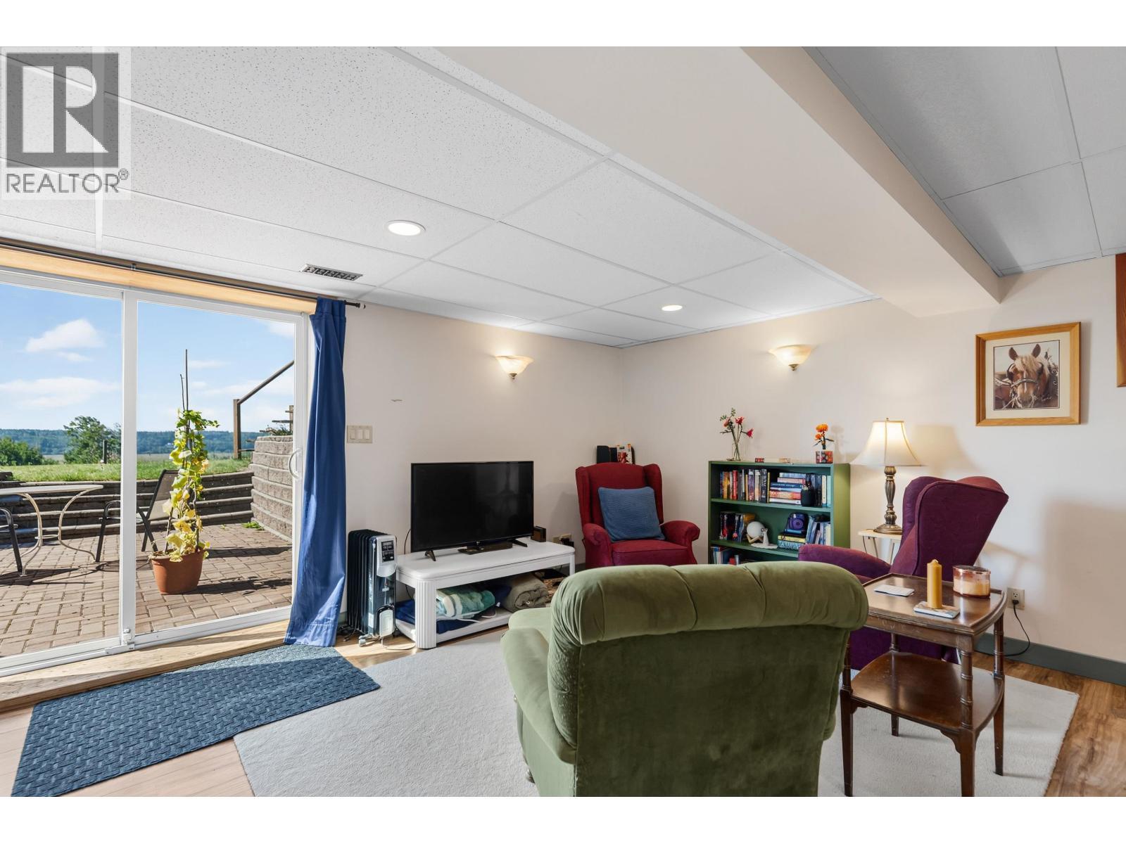 1036 Sackner Road, Vanderhoof, BC - Indoor