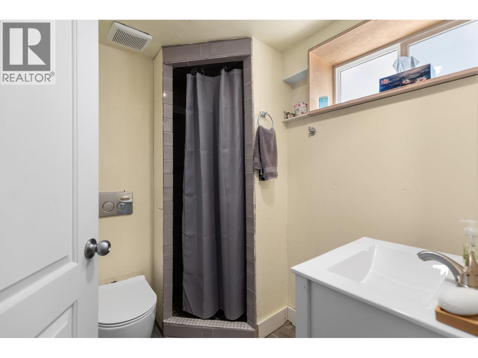 1036 Sackner Road, Vanderhoof, BC - Indoor Photo Showing Bathroom