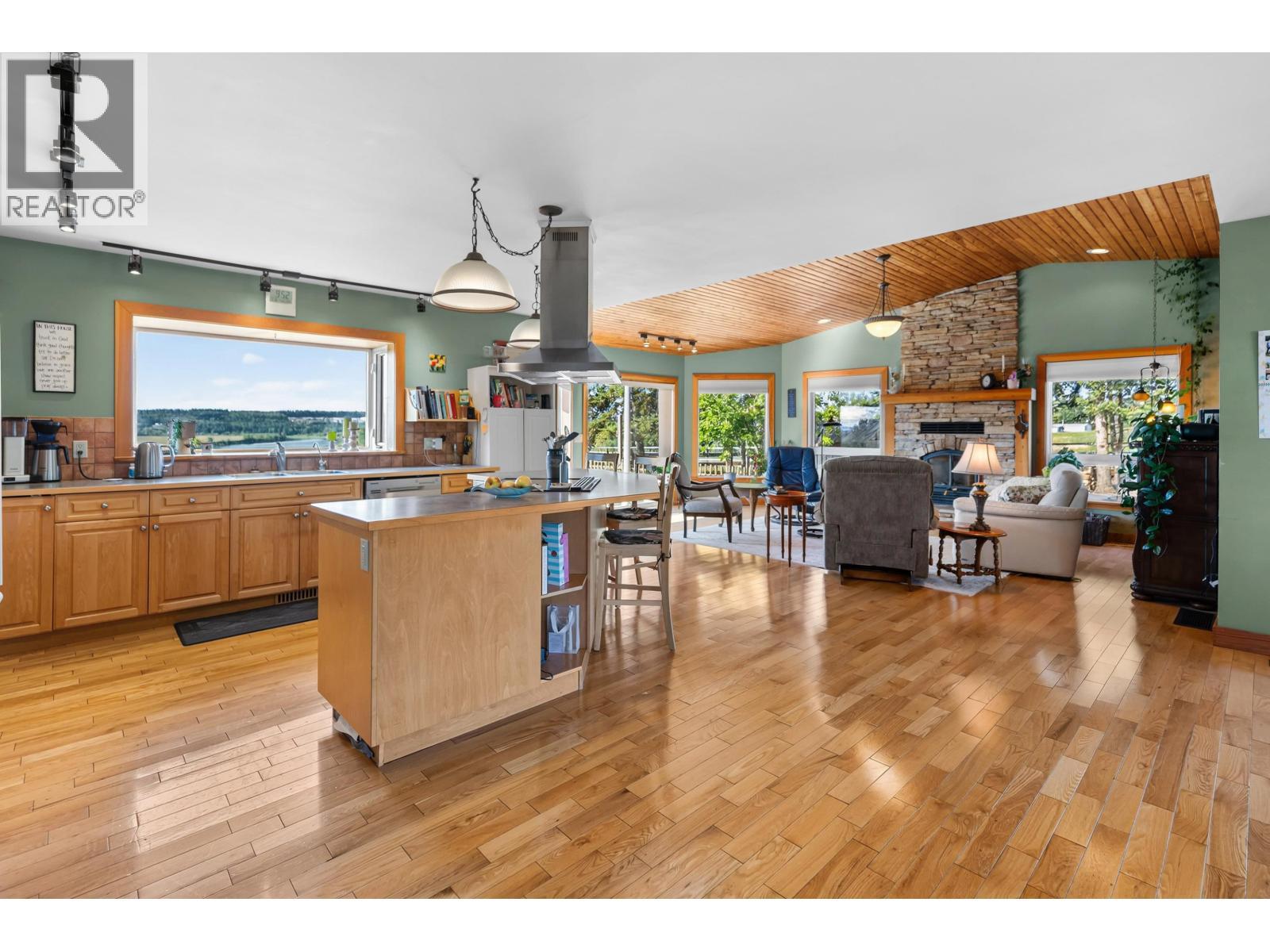 1036 Sackner Road, Vanderhoof, BC - Indoor With Fireplace