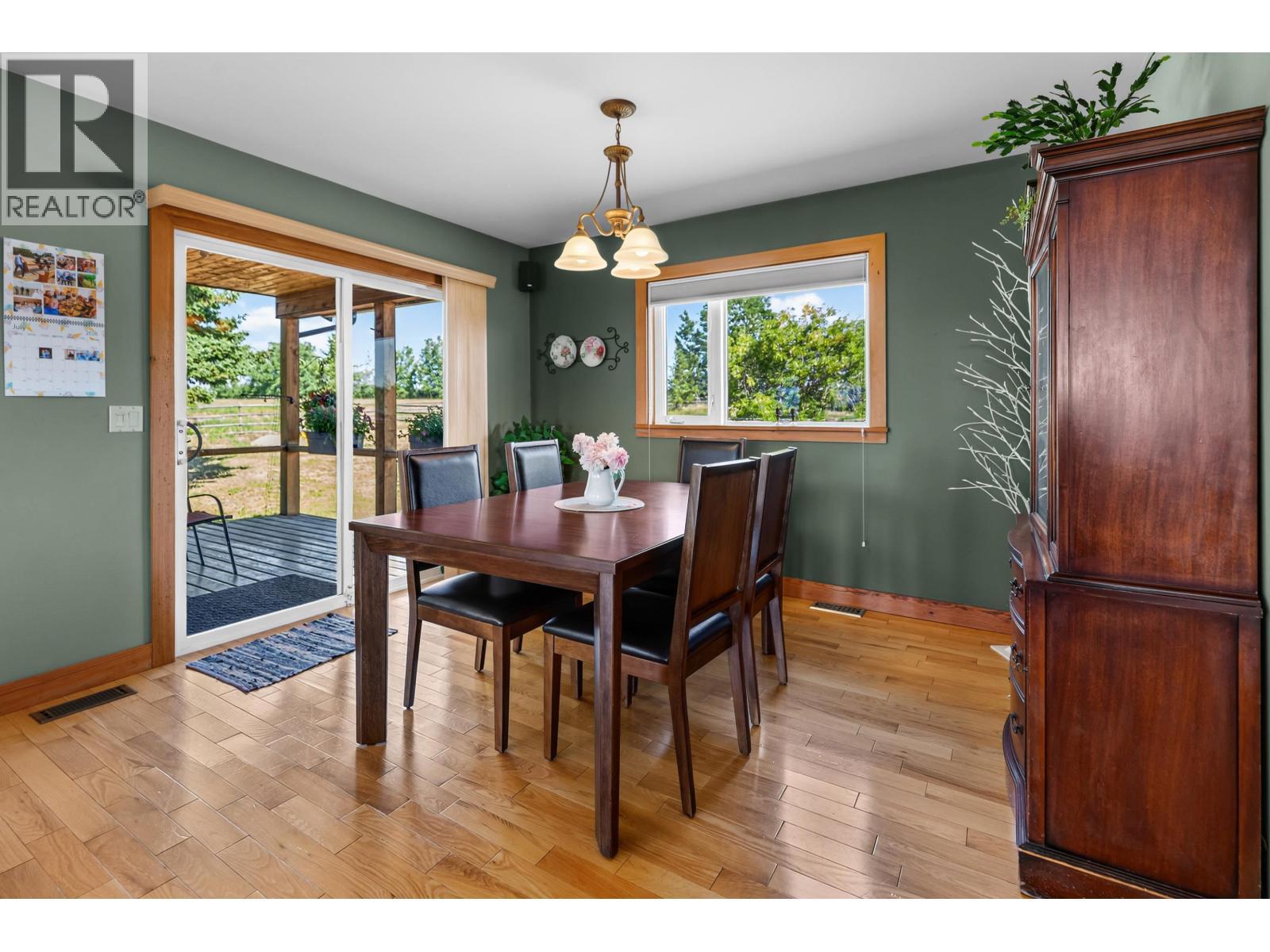 1036 Sackner Road, Vanderhoof, BC - Indoor Photo Showing Dining Room
