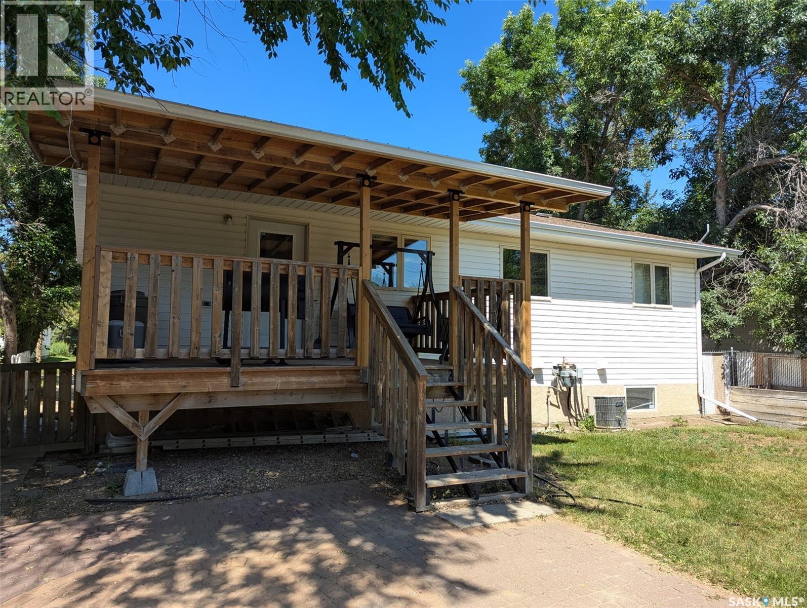 208 Herbert Street, Maple Creek, SK - Outdoor With Deck Patio Veranda