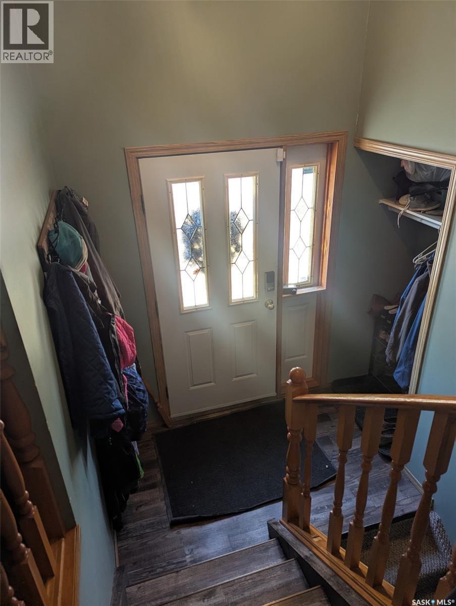 208 Herbert Street, Maple Creek, SK - Indoor Photo Showing Other Room