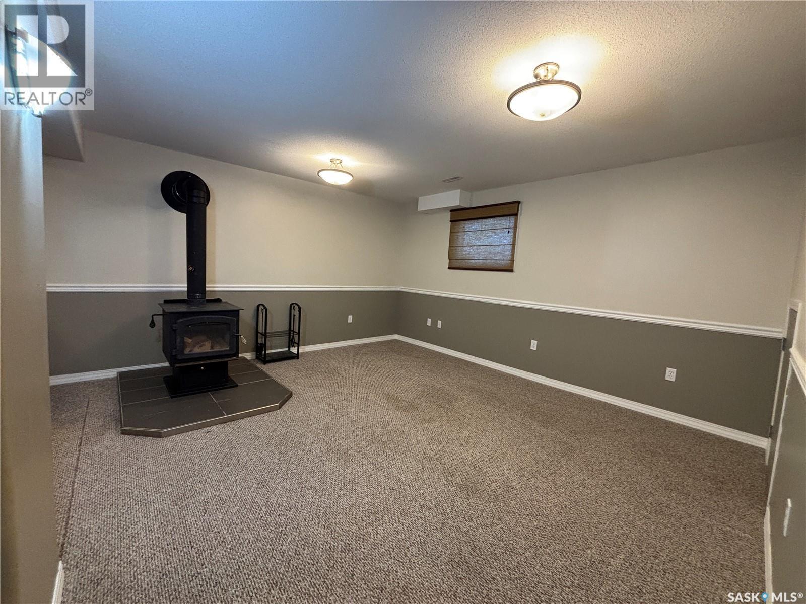 208 Herbert Street, Maple Creek, SK - Indoor Photo Showing Other Room