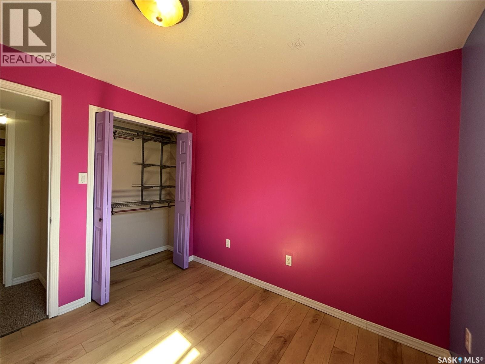 208 Herbert Street, Maple Creek, SK - Indoor