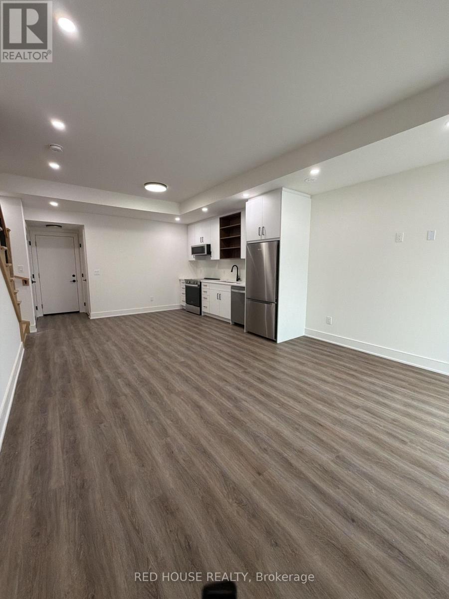 171 Everett Common, St. Catharines, ON - Indoor