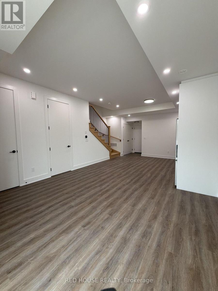 171 Everett Common, St. Catharines, ON - Indoor Photo Showing Other Room
