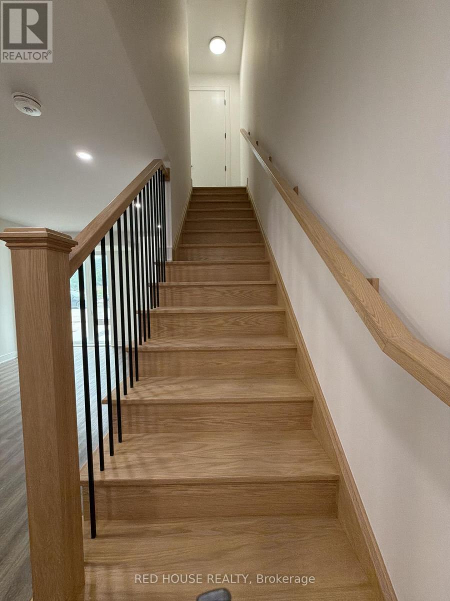 171 Everett Common, St. Catharines, ON - Indoor Photo Showing Other Room