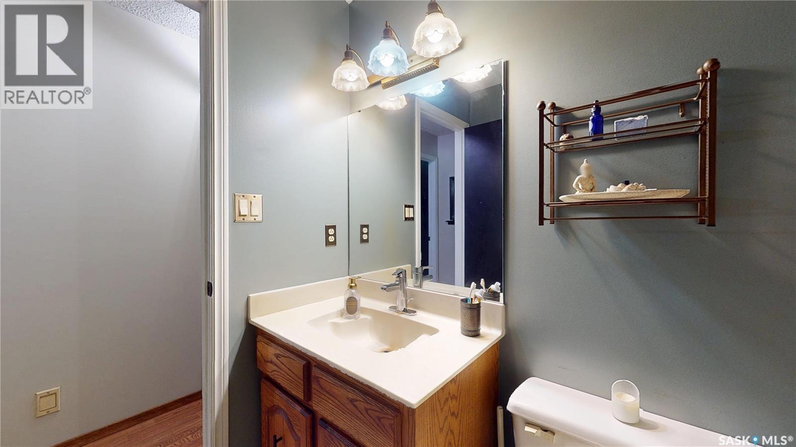 1358 Lakewood Crescent N, Regina, SK - Indoor Photo Showing Bathroom