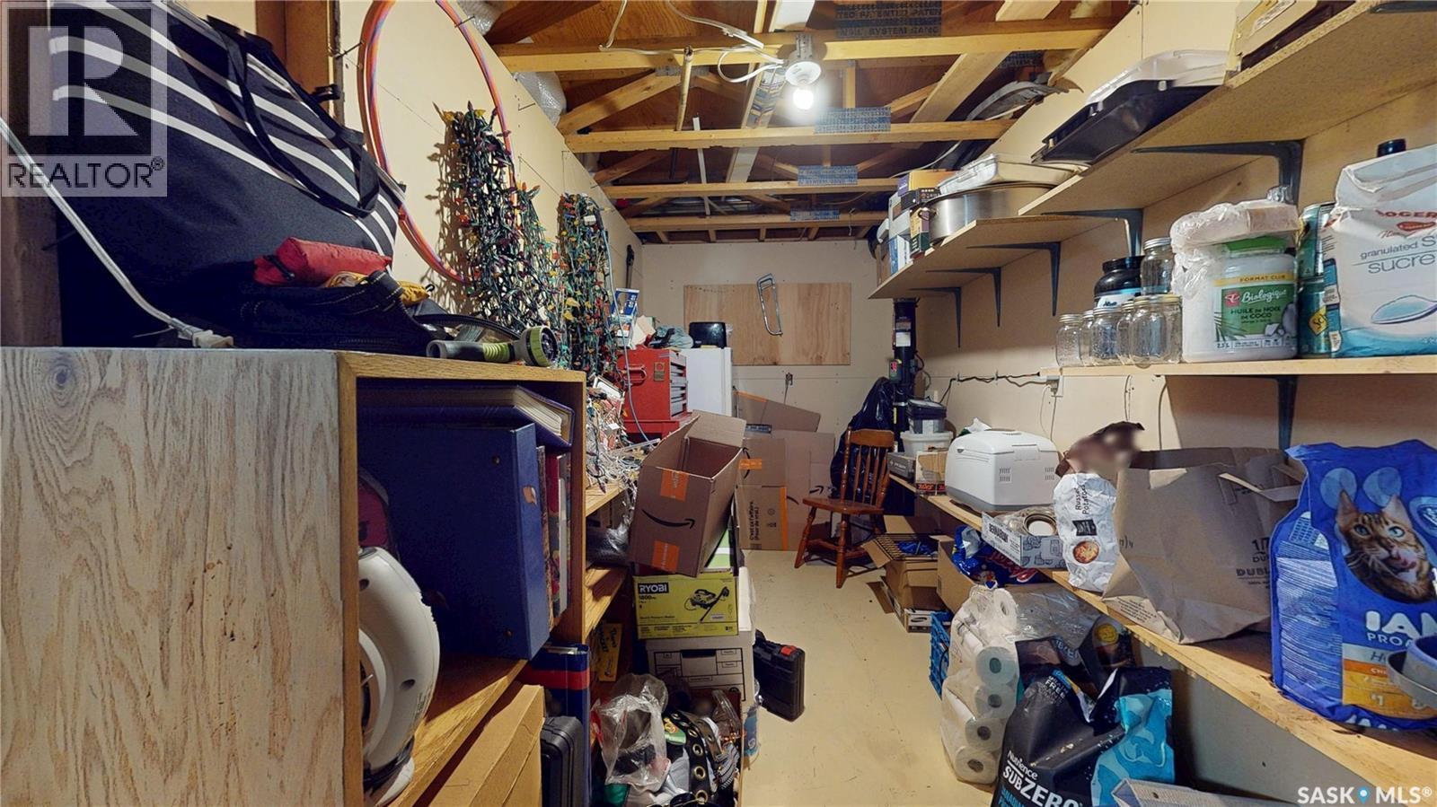1358 Lakewood Crescent N, Regina, SK - Indoor Photo Showing Other Room