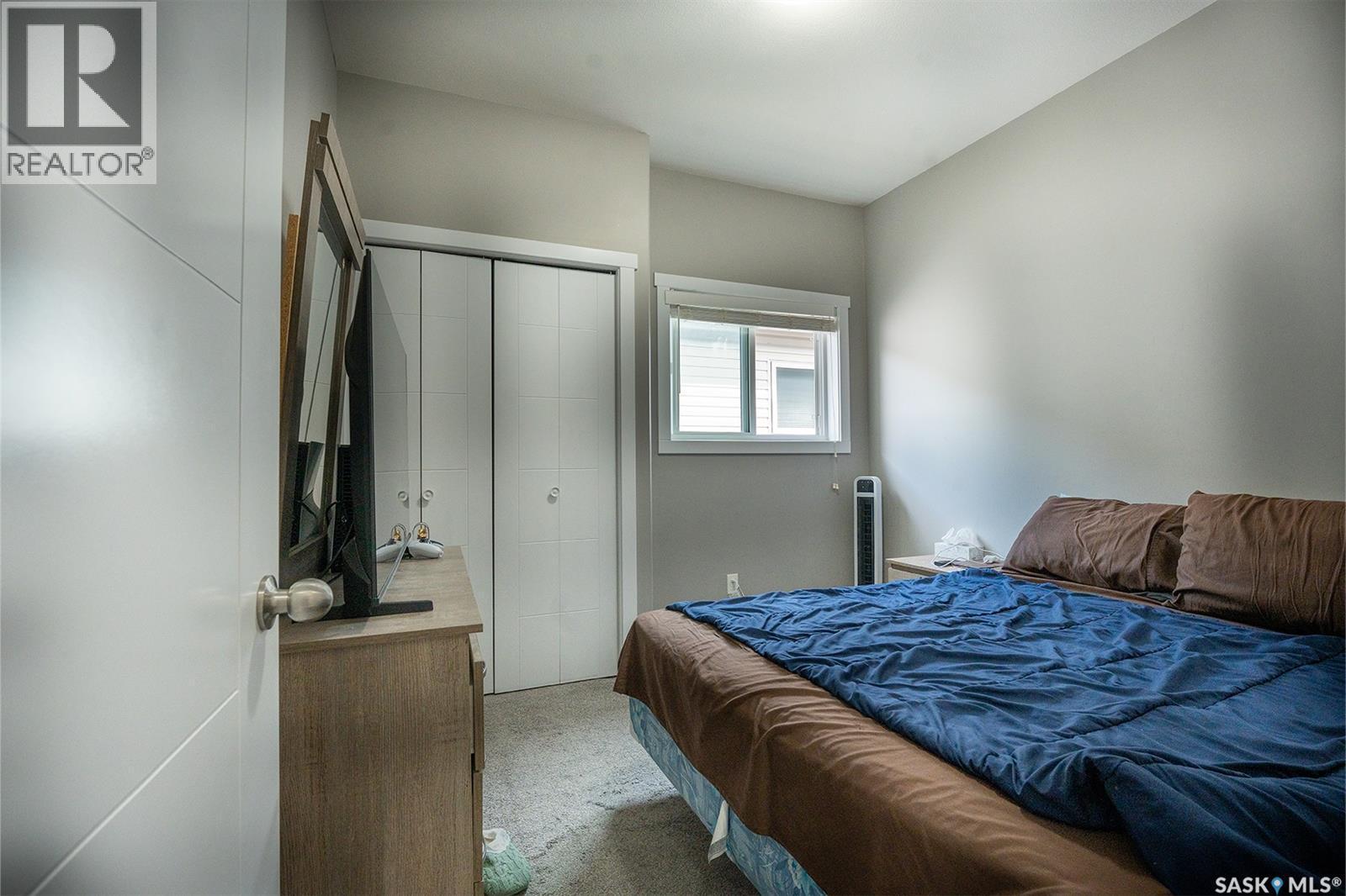 415 Mcarthur Crescent, Saskatoon, SK - Indoor Photo Showing Bedroom