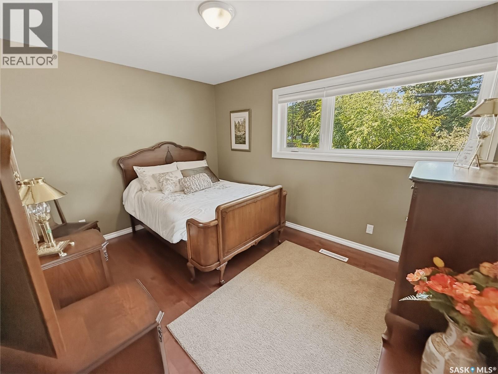 1165 North Hill Drive, Swift Current, SK - Indoor Photo Showing Bedroom