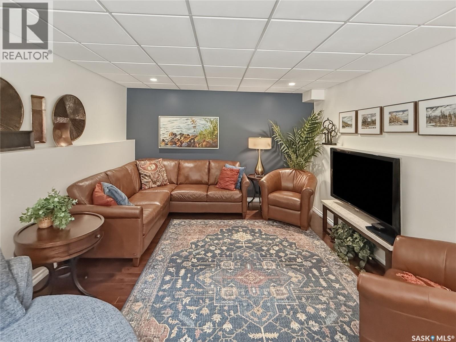 1165 North Hill Drive, Swift Current, SK - Indoor Photo Showing Living Room