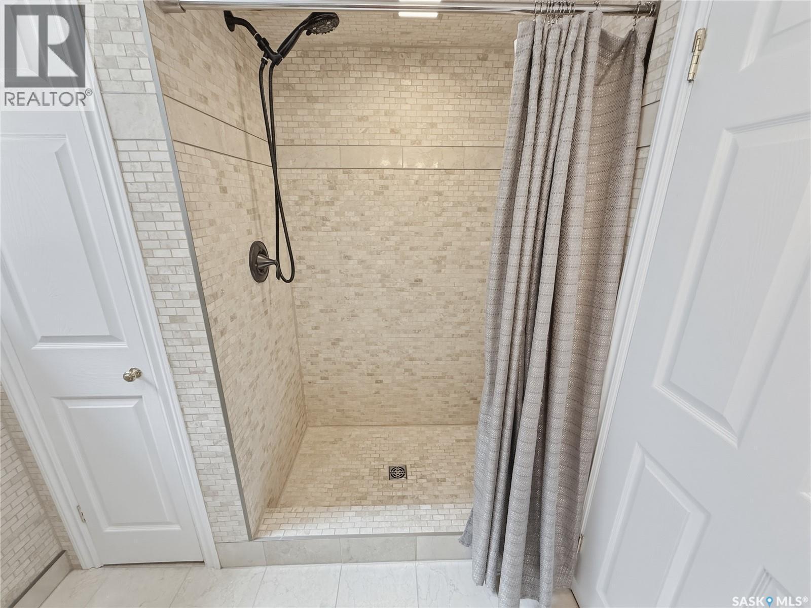 1165 North Hill Drive, Swift Current, SK - Indoor Photo Showing Bathroom