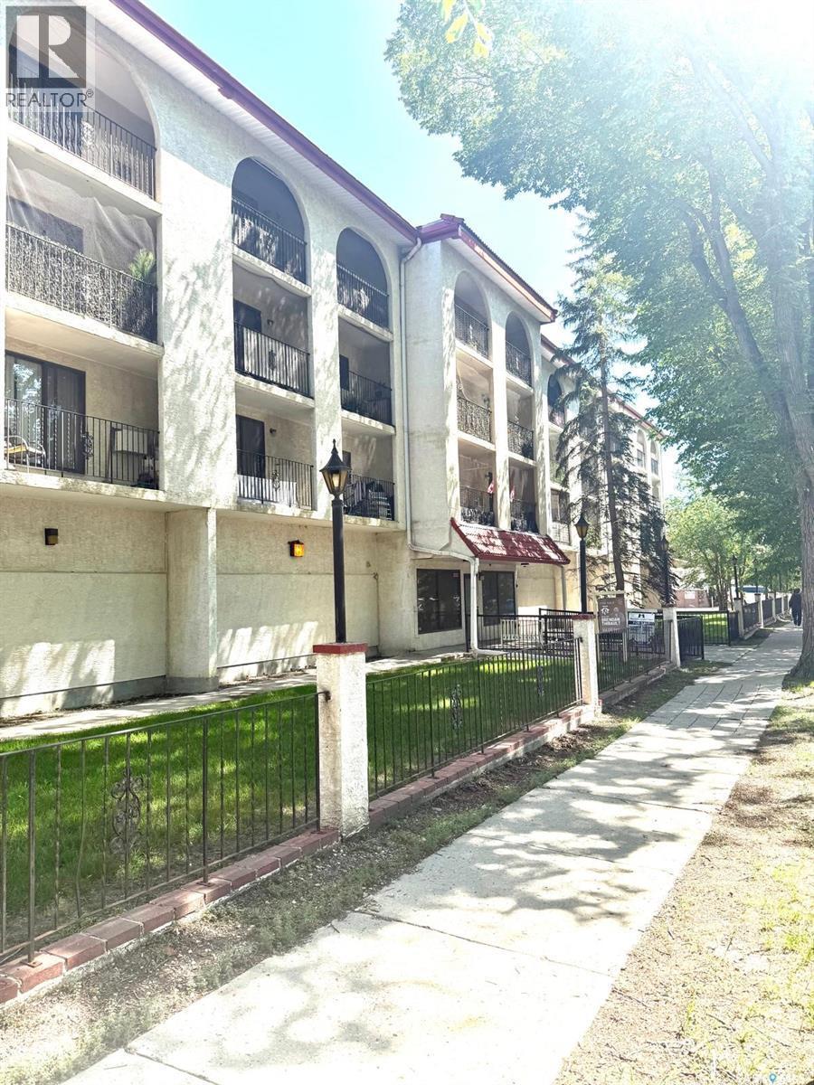 404 2125 Osler Street, Regina, SK - Outdoor With Balcony