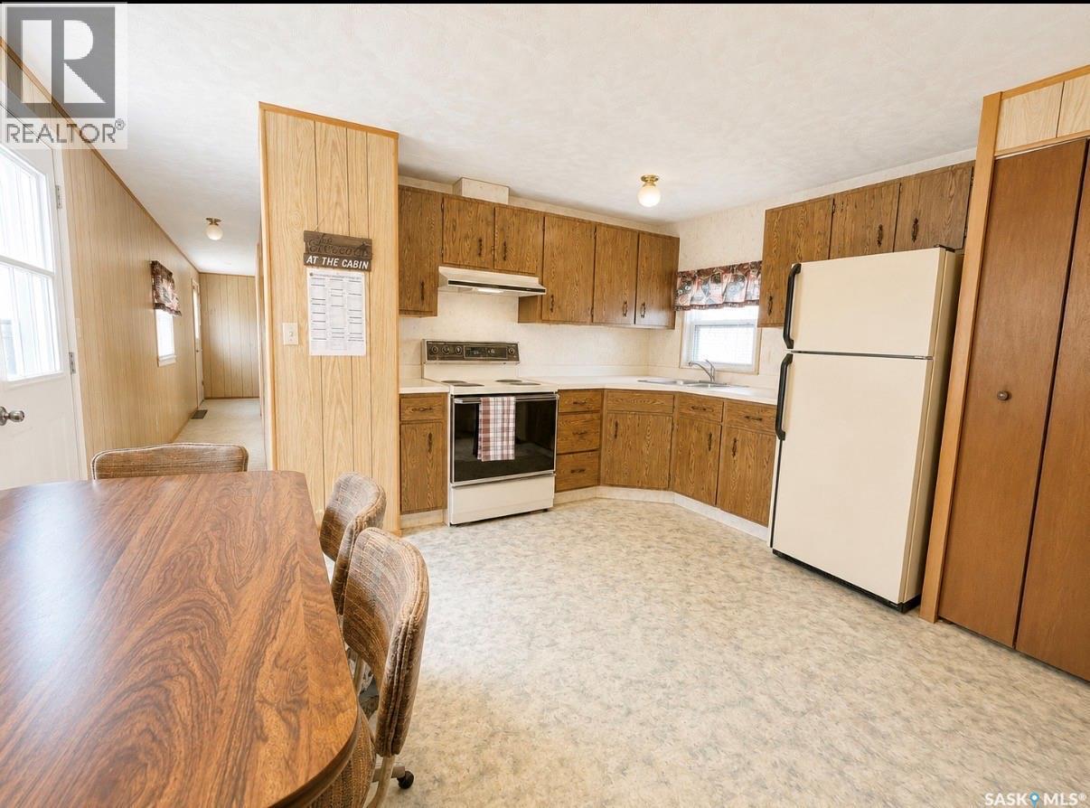 Palliser Lakeview, Diefenbaker Lake, SK - Indoor Photo Showing Kitchen