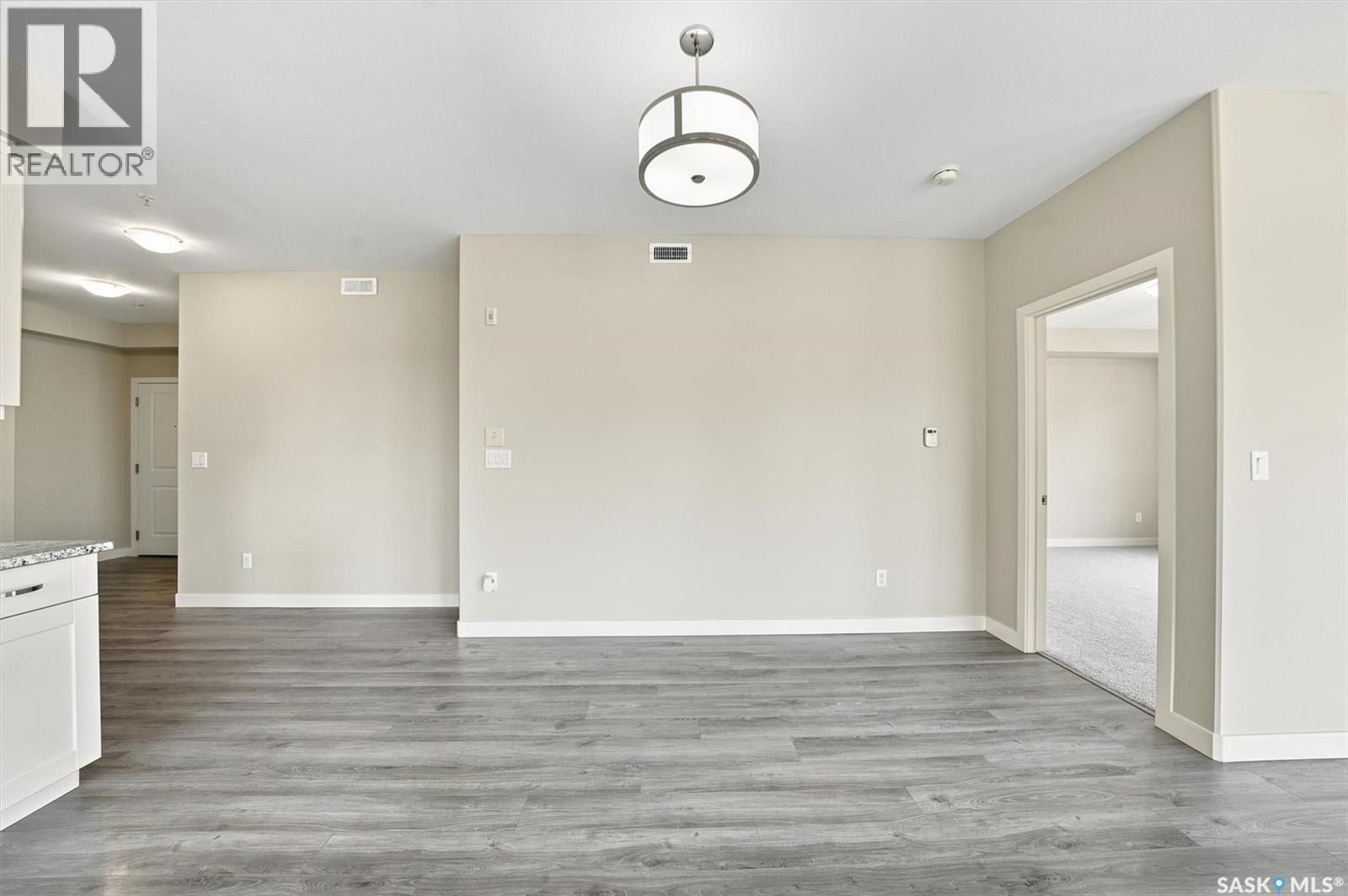 210 1015 Moss Avenue, Saskatoon, SK - Indoor