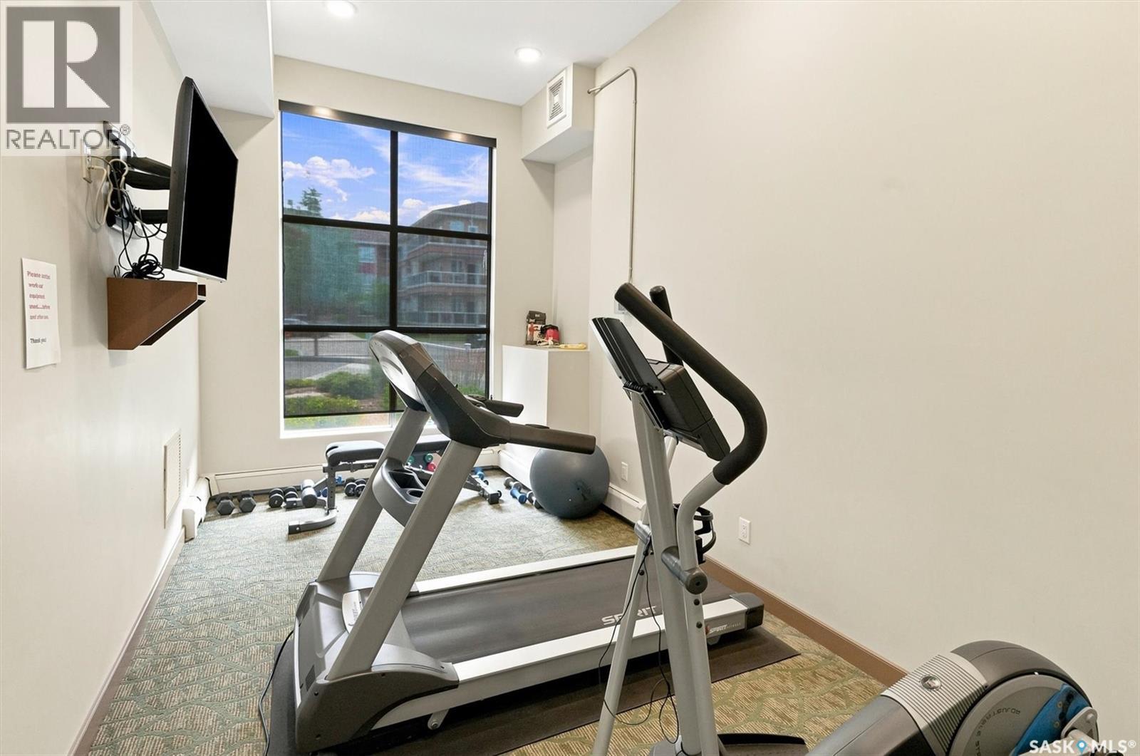 210 1015 Moss Avenue, Saskatoon, SK - Indoor Photo Showing Gym Room