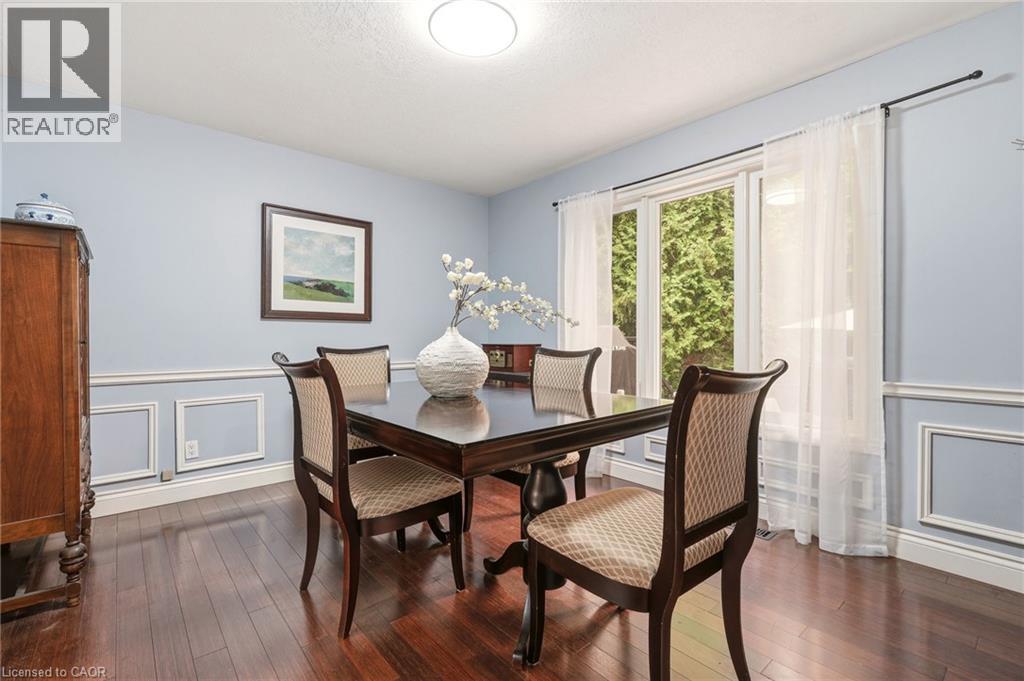 318 10Th Concession Road E, Freelton, ON - Indoor Photo Showing Dining Room