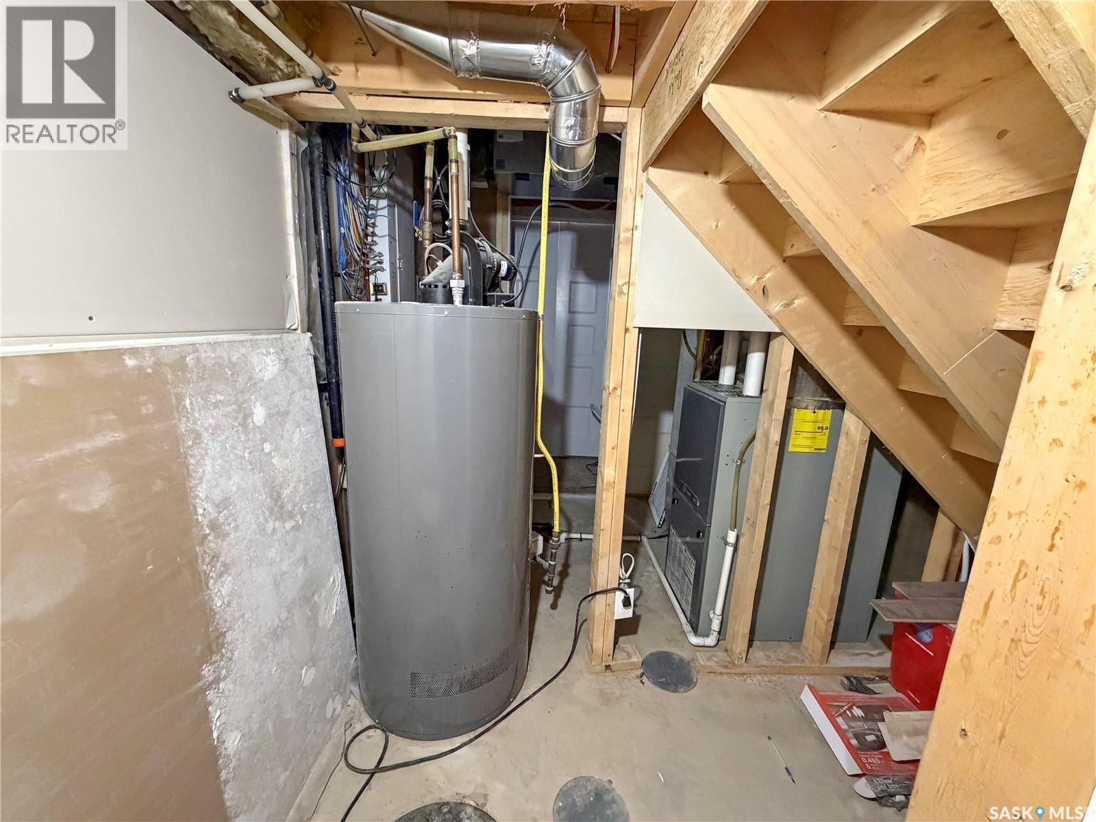 526 Maple Crescent, Warman, SK - Indoor Photo Showing Basement