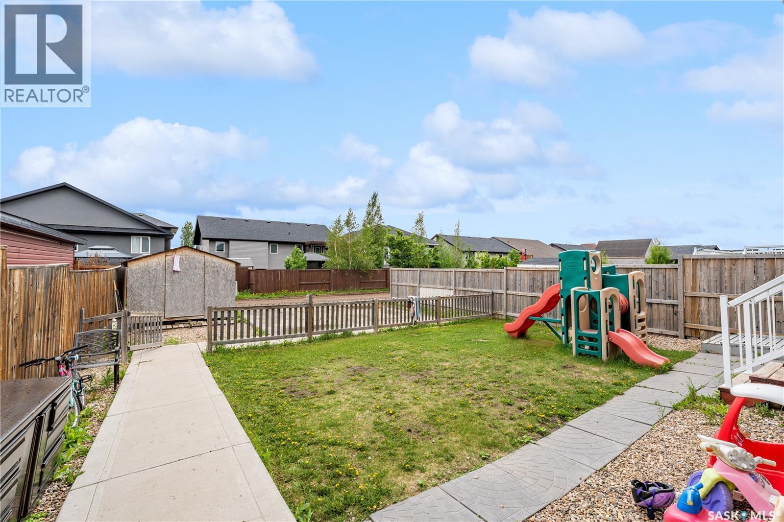 526 Maple Crescent, Warman, SK - Outdoor