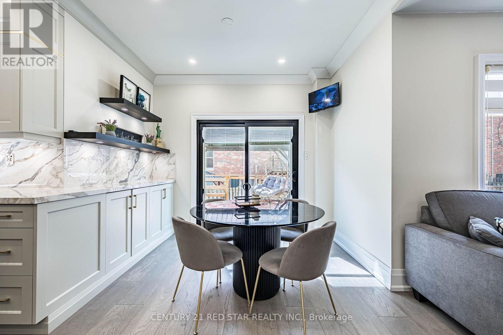 396 Derrydale Drive, Mississauga, ON - Indoor Photo Showing Dining Room