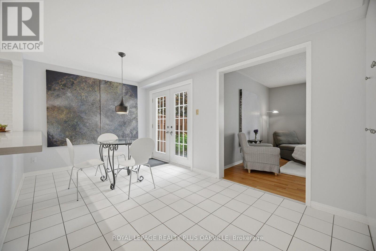 5882 Cornell Crescent, Mississauga, ON - Indoor Photo Showing Other Room
