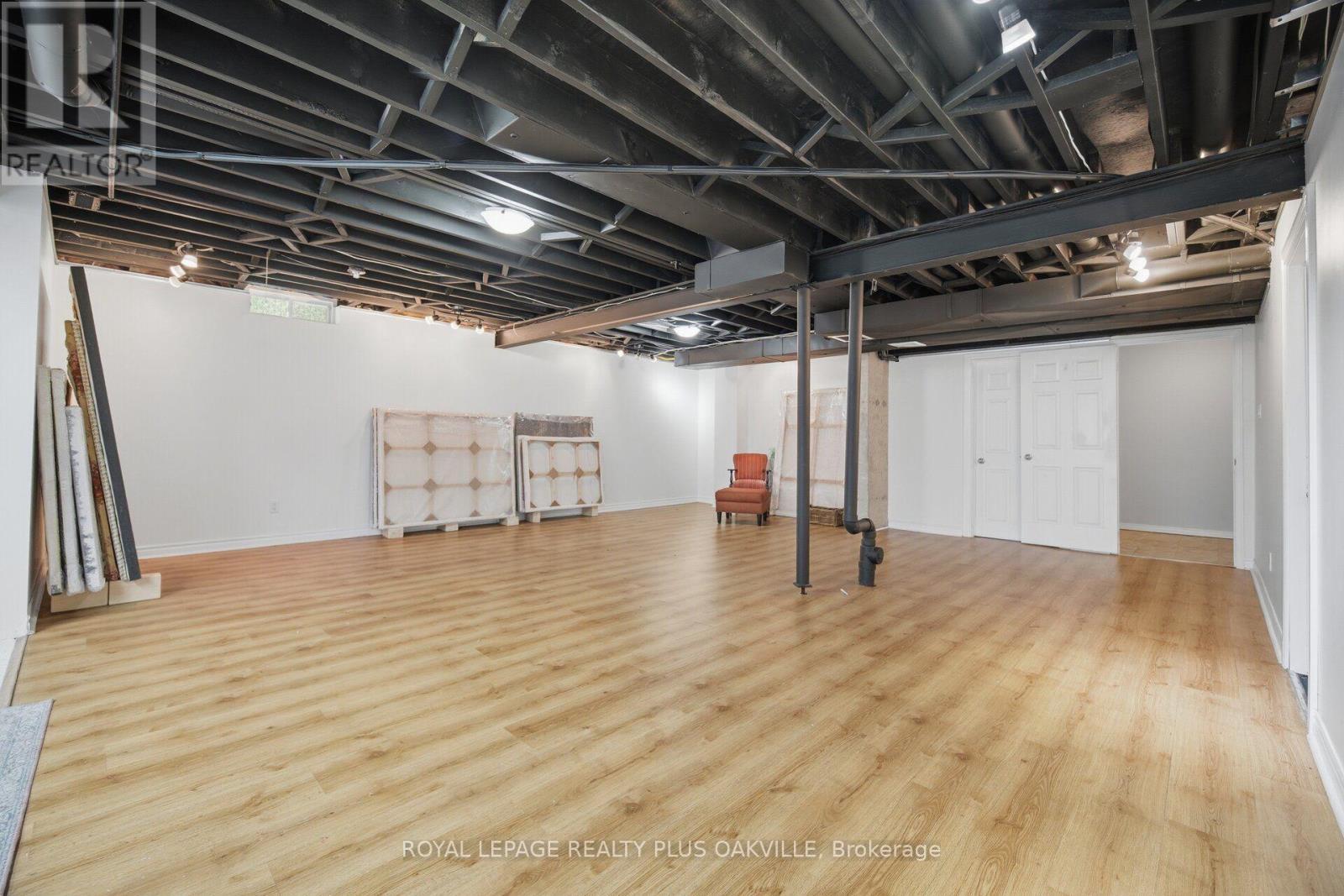 5882 Cornell Crescent, Mississauga, ON - Indoor Photo Showing Basement