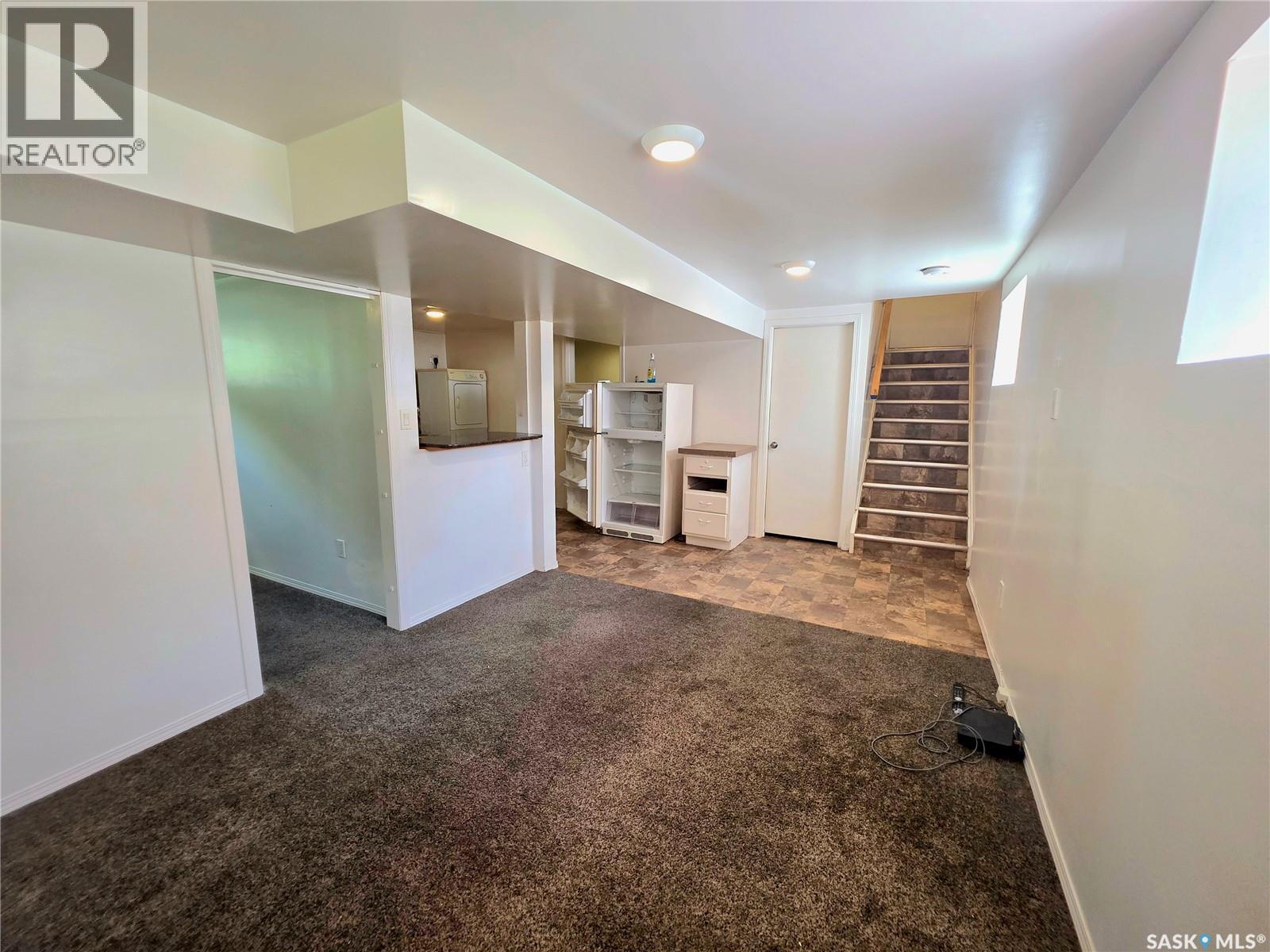 802 O Avenue S, Saskatoon, SK - Indoor Photo Showing Other Room