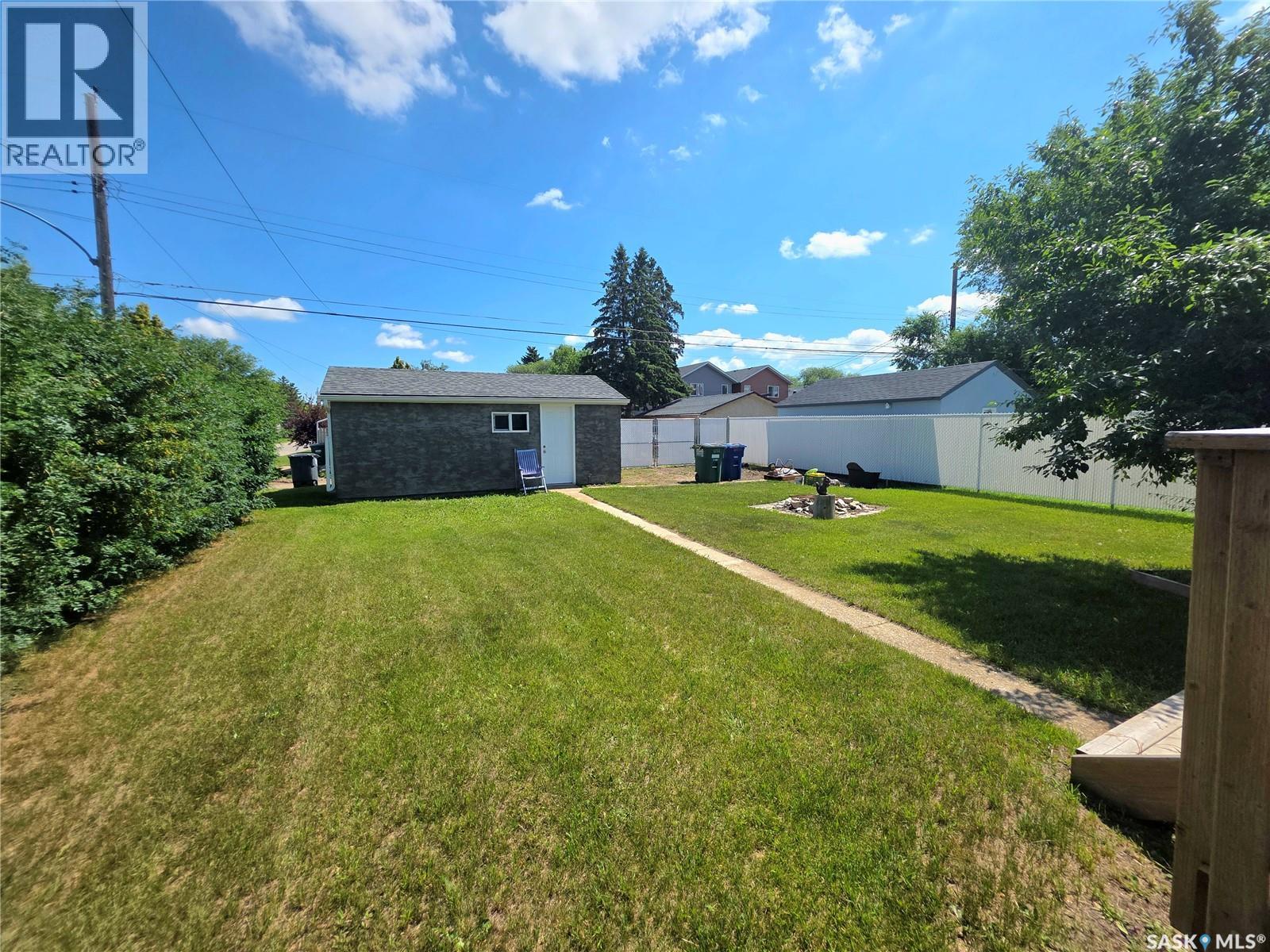 802 O Avenue S, Saskatoon, SK - Outdoor