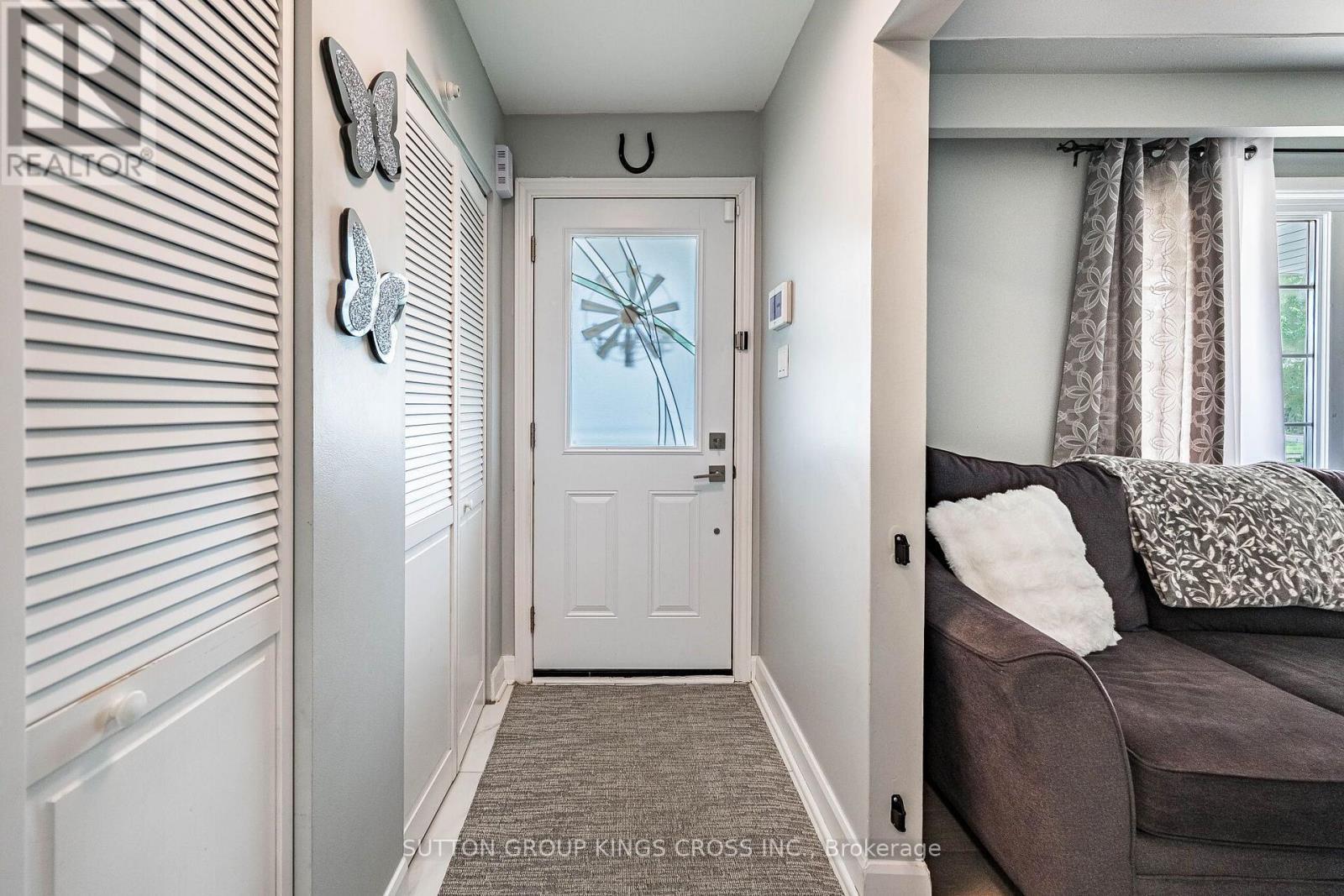 2 Maitland Avenue, Hamilton, ON - Indoor Photo Showing Other Room