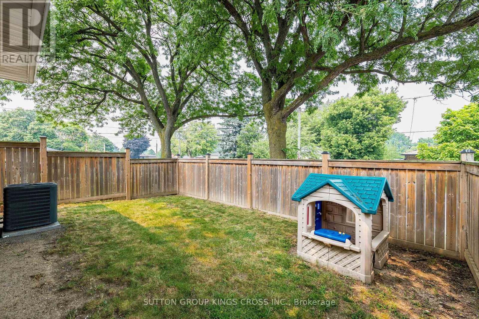 2 Maitland Avenue, Hamilton, ON - Outdoor