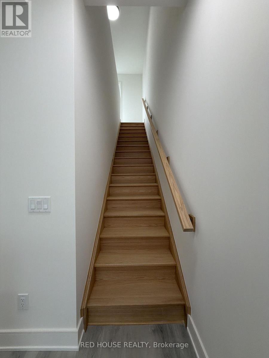 157 Everett Common, St. Catharines, ON - Indoor Photo Showing Other Room