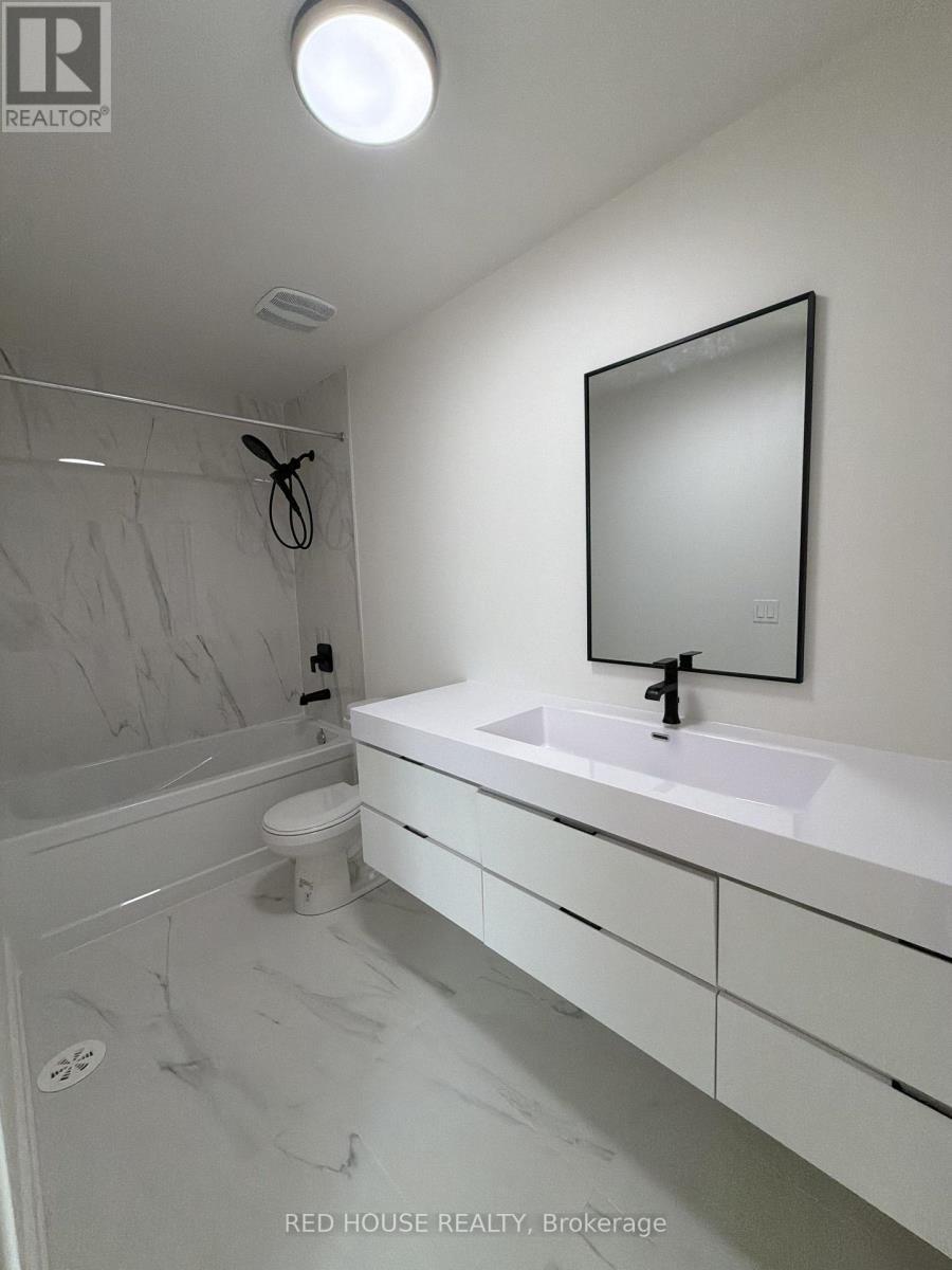 157 Everett Common, St. Catharines, ON - Indoor Photo Showing Bathroom