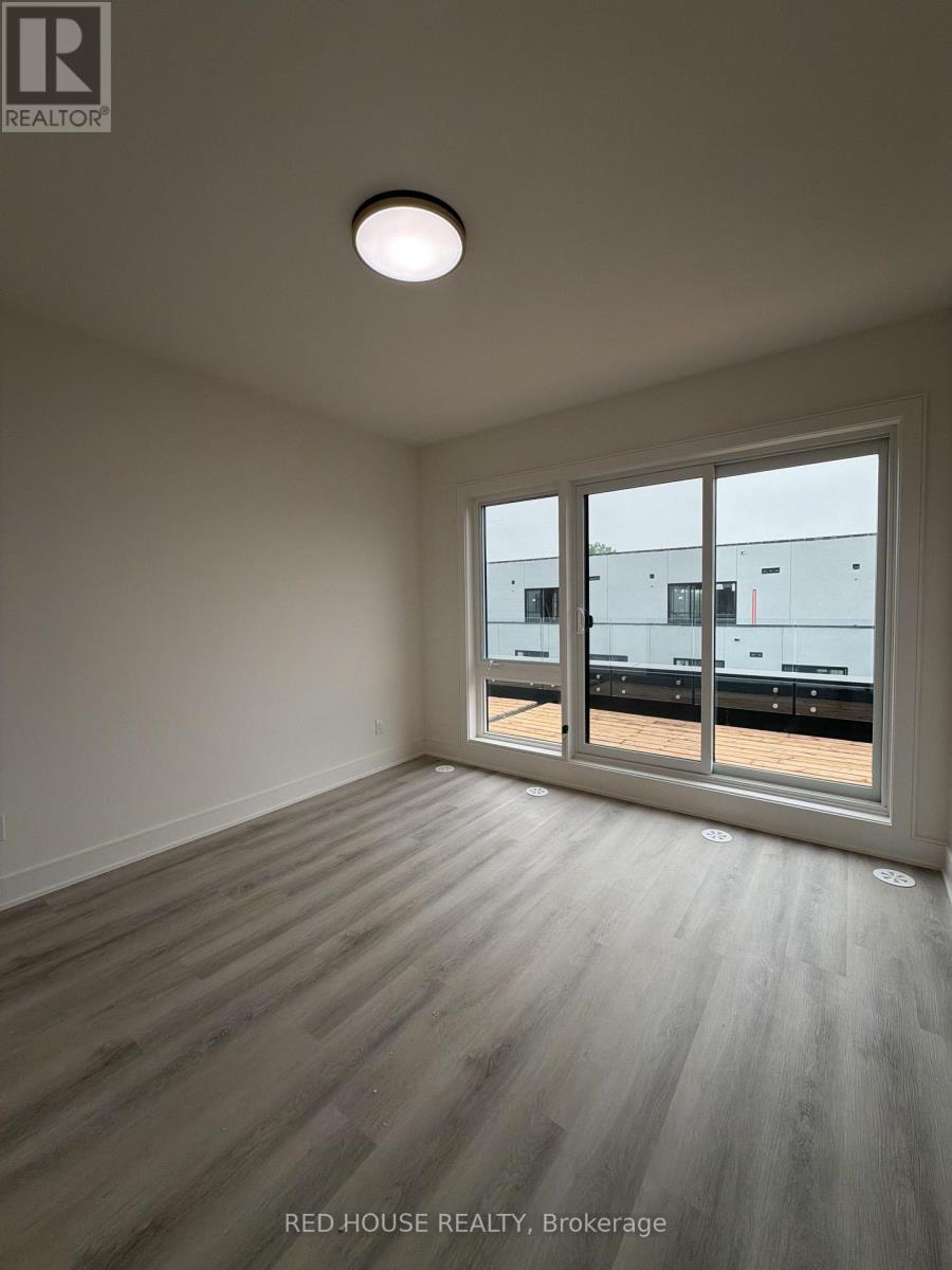 157 Everett Common, St. Catharines, ON - Indoor Photo Showing Other Room