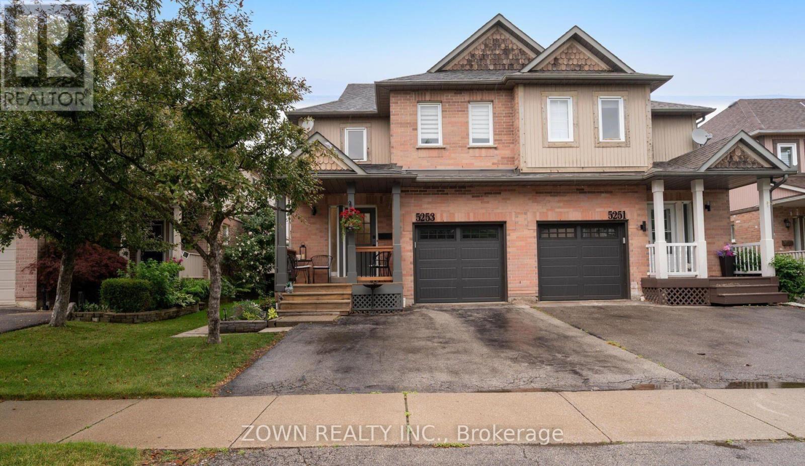 5253 Bushelgrove Circle, Mississauga, ON - Outdoor With Facade