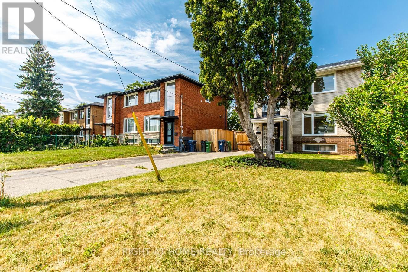 48 Daleside Crescent, Toronto, ON - Outdoor