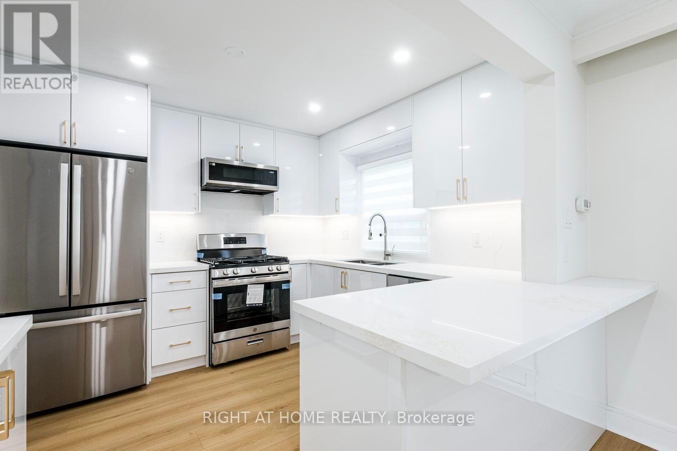 48 Daleside Crescent, Toronto, ON - Indoor Photo Showing Kitchen With Stainless Steel Kitchen With Upgraded Kitchen