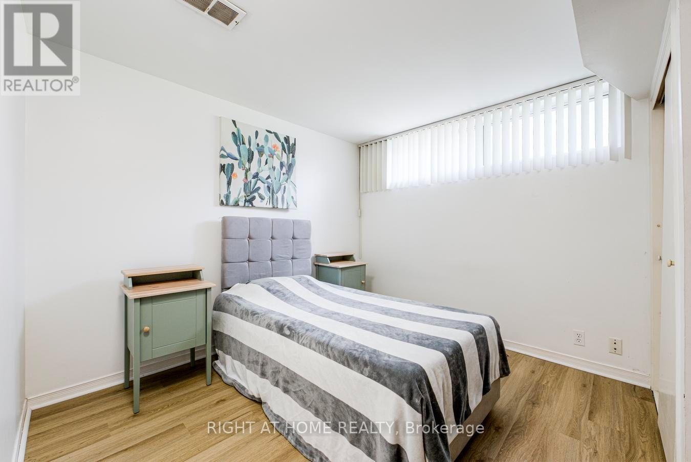 48 Daleside Crescent, Toronto, ON - Indoor Photo Showing Bedroom