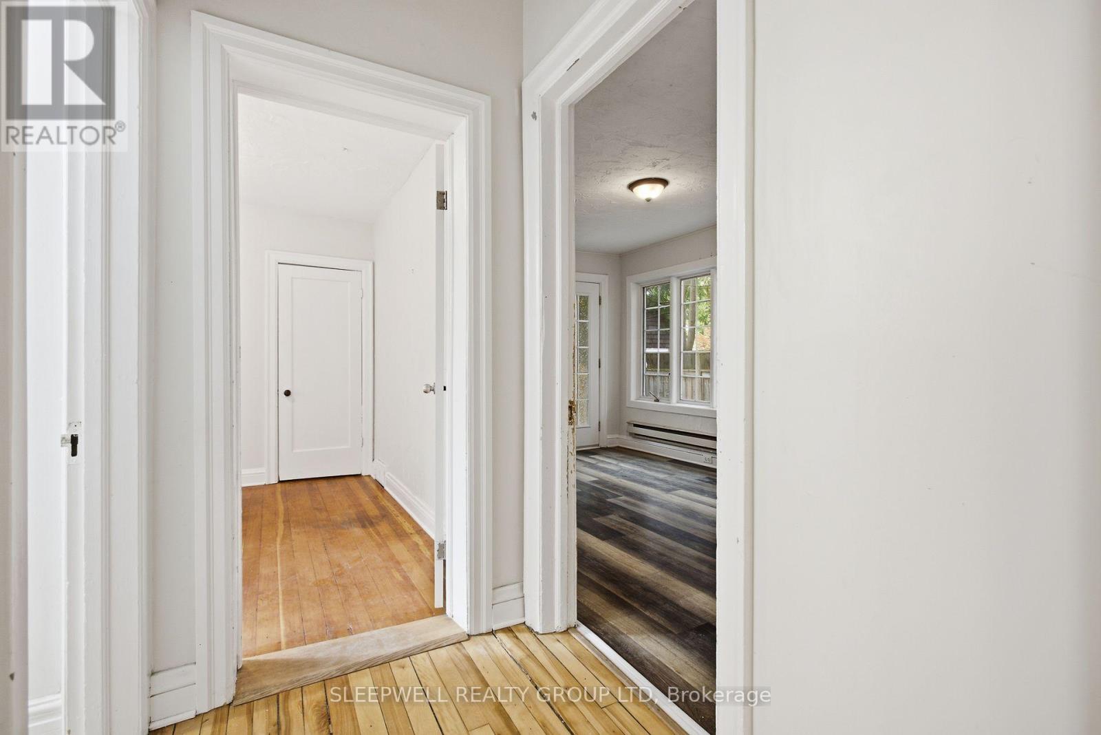 80 Fourth Avenue, Ottawa, ON - Indoor Photo Showing Other Room