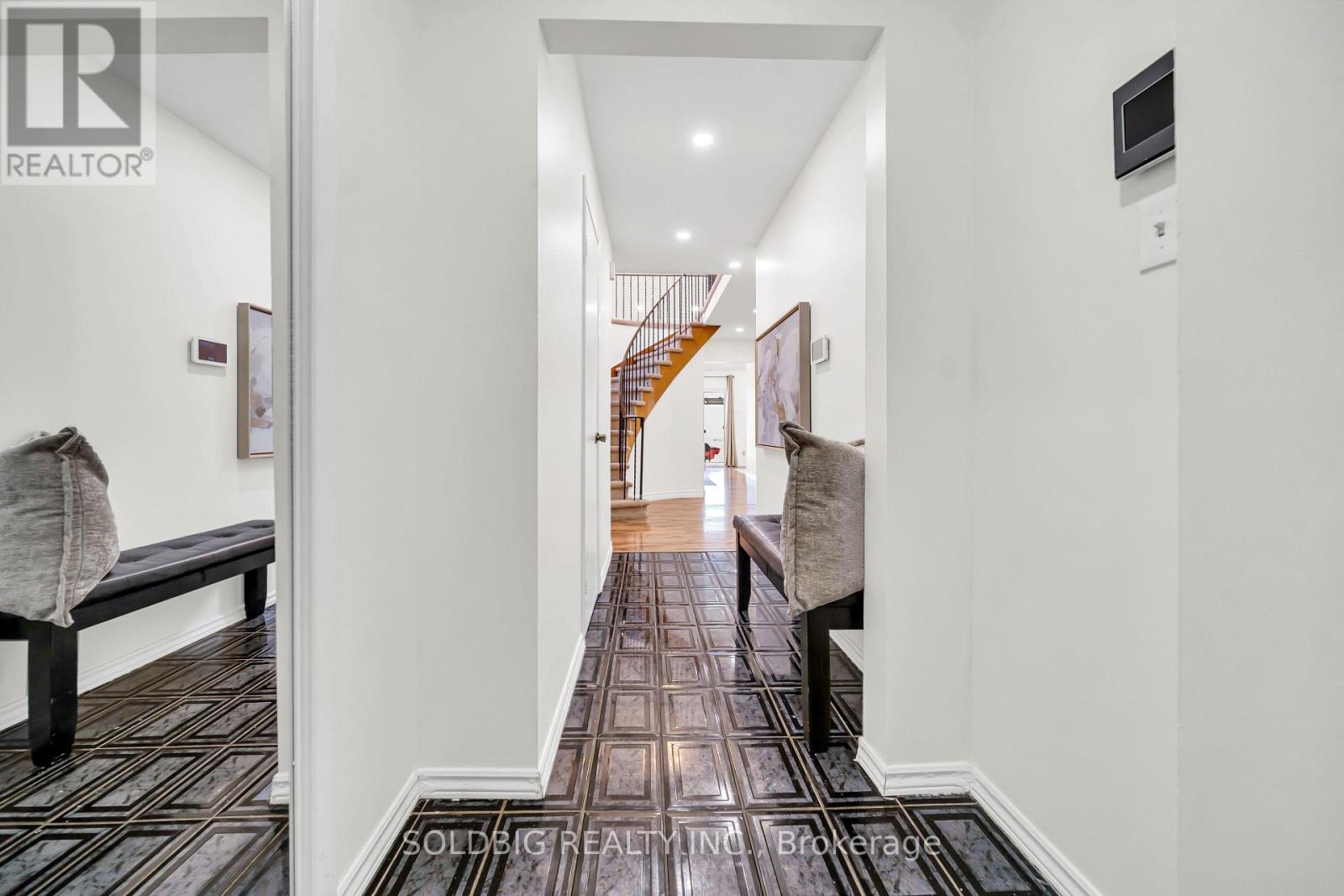 76 Banting Crescent, Brampton, ON - Indoor Photo Showing Other Room