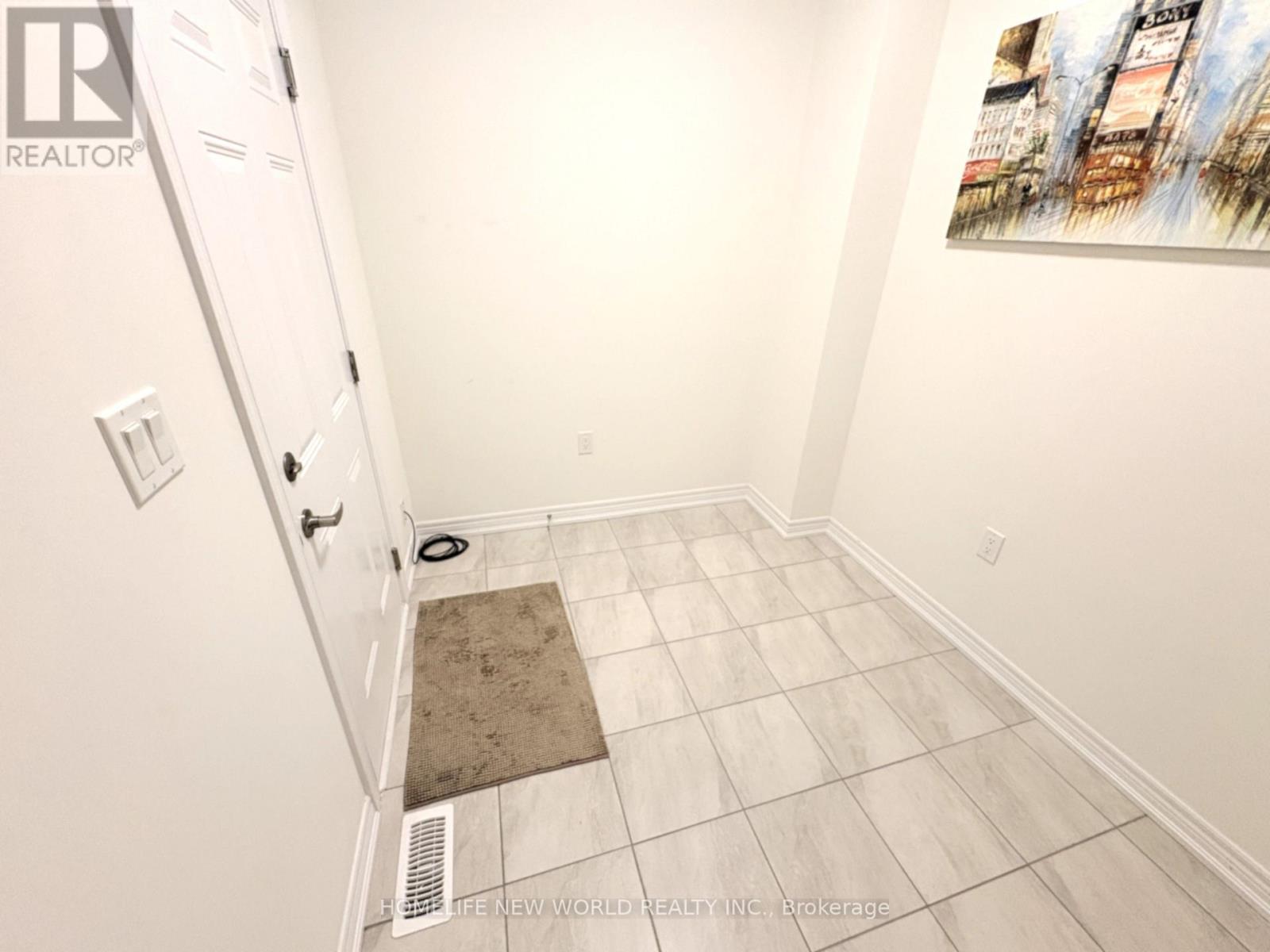 966 Cormorant Path, Pickering, ON - Indoor Photo Showing Other Room