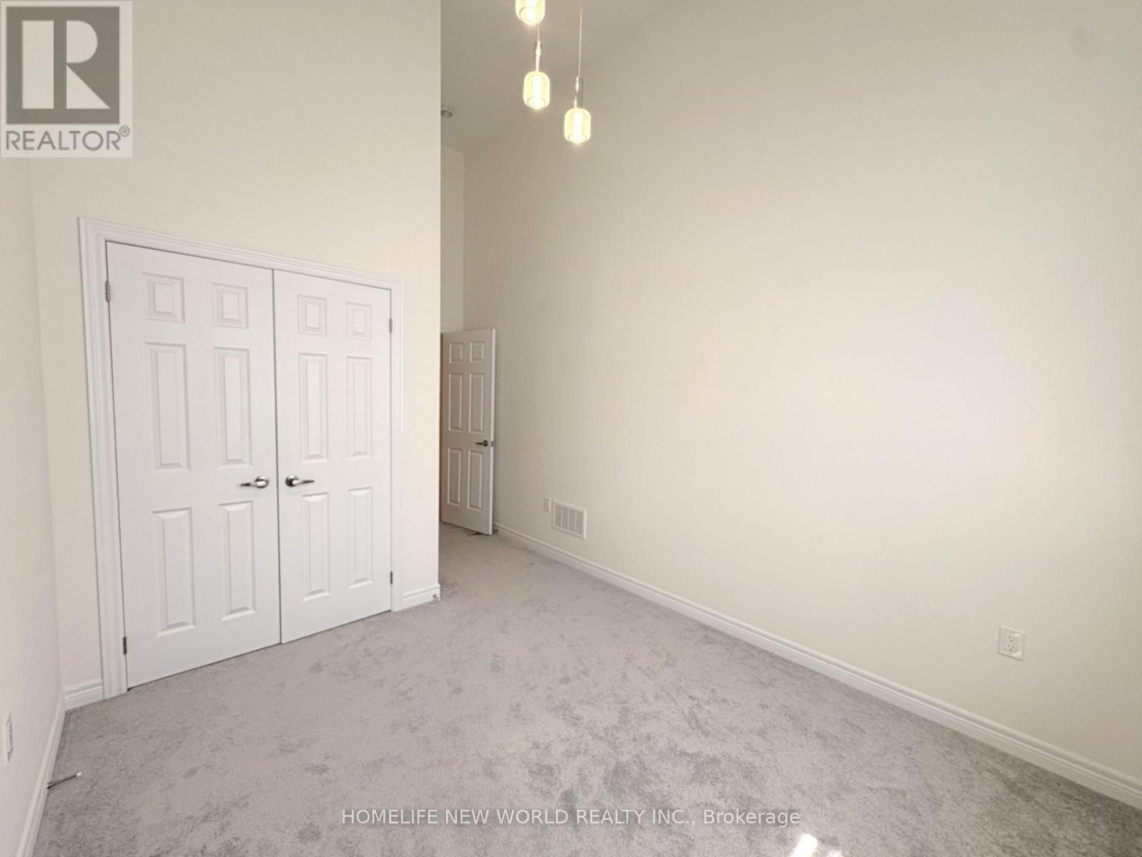 966 Cormorant Path, Pickering, ON - Indoor Photo Showing Other Room