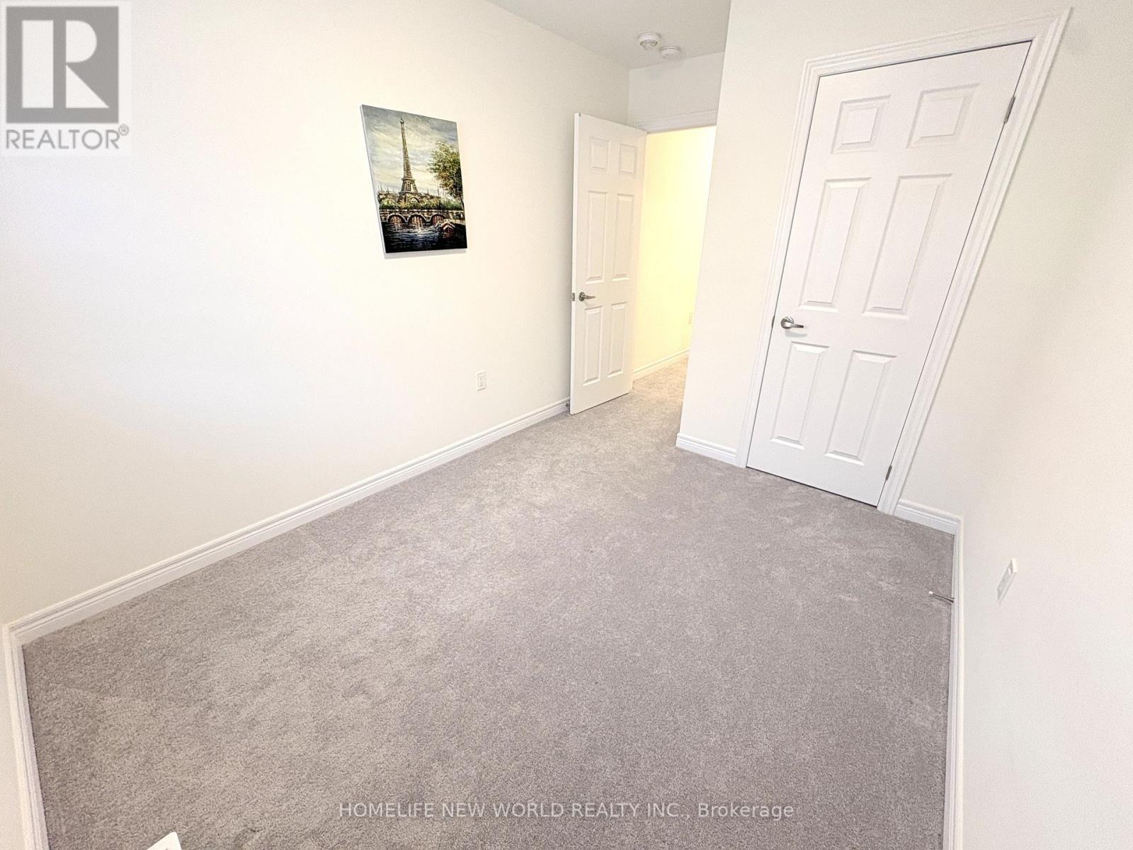 966 Cormorant Path, Pickering, ON - Indoor Photo Showing Other Room