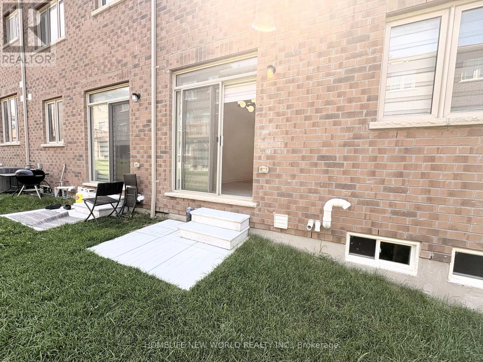 966 Cormorant Path, Pickering, ON - Outdoor With Exterior