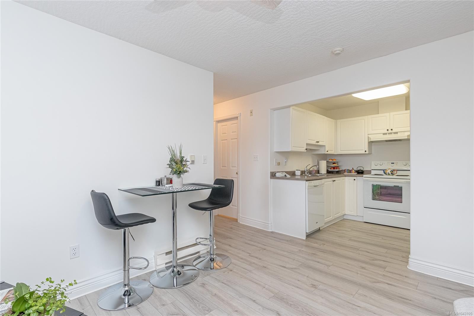 #202-9844 Croft St, Chemainus, BC - Indoor