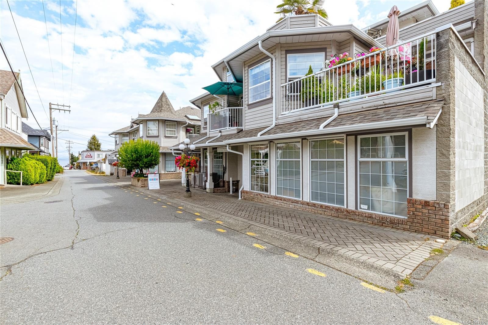 #202-9844 Croft St, Chemainus, BC - Outdoor With Balcony