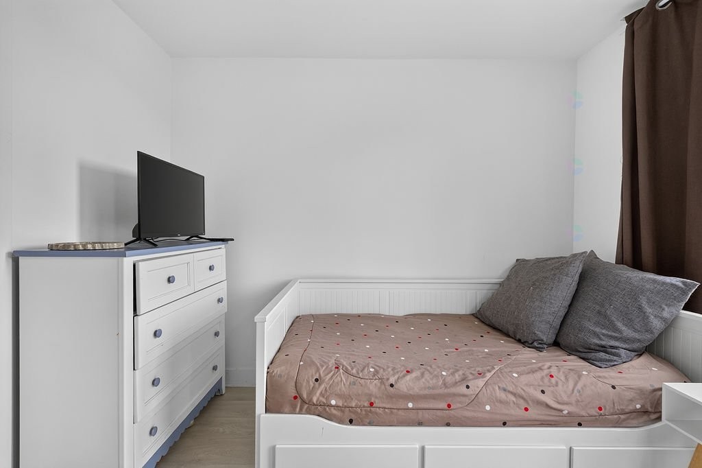 Bedroom - 5301 Rue Gabriele-Frascadore, Montréal (Mercier/Hochelaga-Maisonneuve), QC - Indoor Photo Showing Bedroom